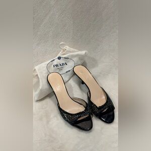 Prada Black Patent Bow Kitten Heel Size